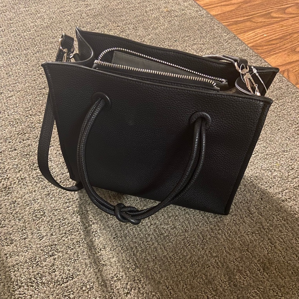 Hand bag - Picture 3 of 4